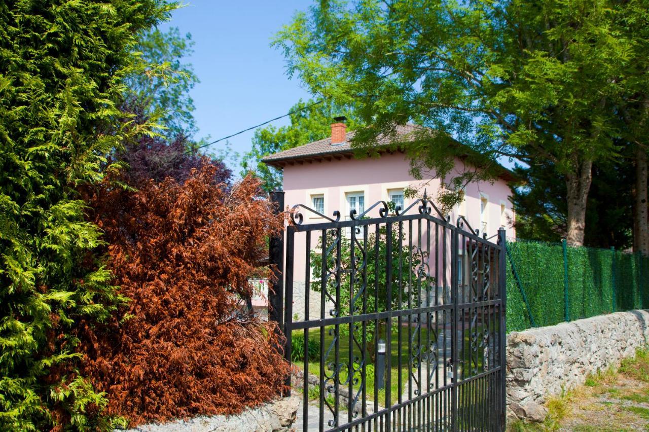 Villa Mercedes Piloña Kültér fotó
